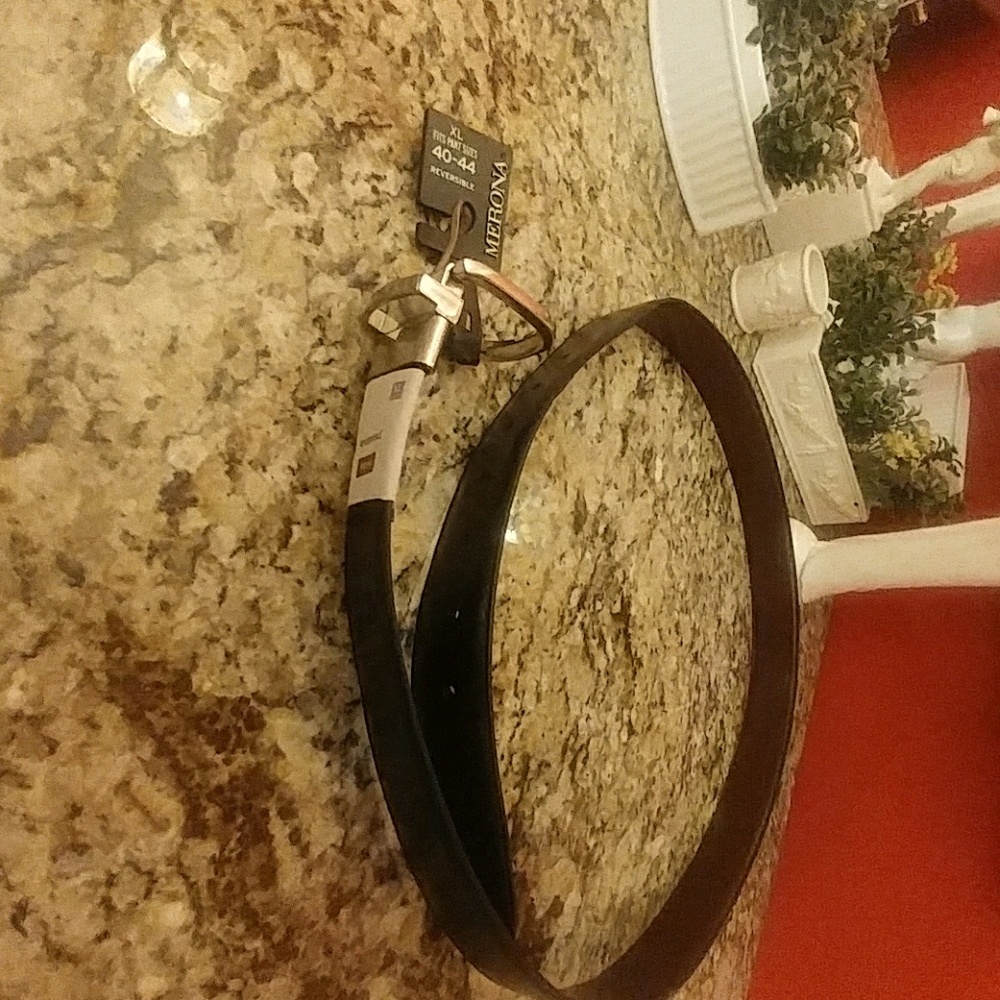 Merona Mens Reversible Belt XL 40-44